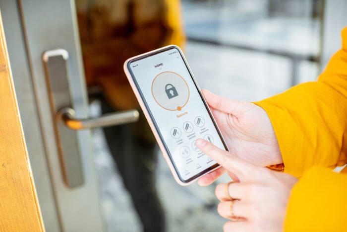 Best Smart Locks to Buy in 2025 and Buyer’s Guide